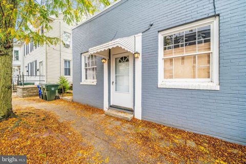 Photo of 201 E Washington Street, HAGERSTOWN, MD 21740 (MLS # MDWA2032026)