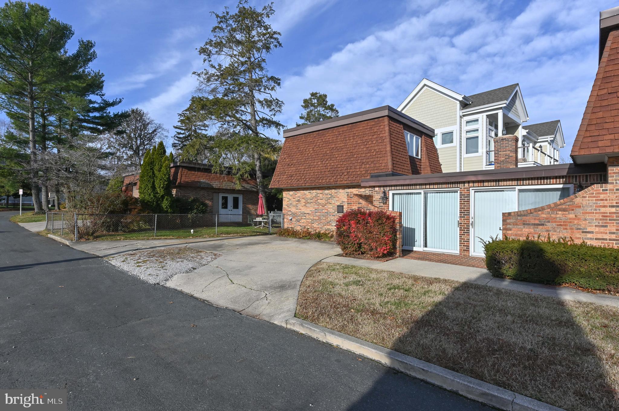 WHITEHALL BEACH - Residential