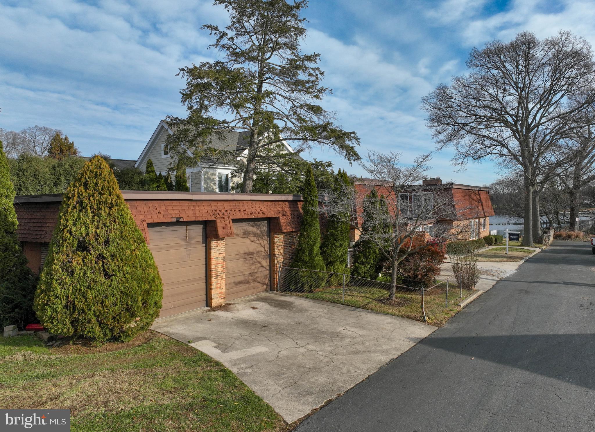 WHITEHALL BEACH - Residential