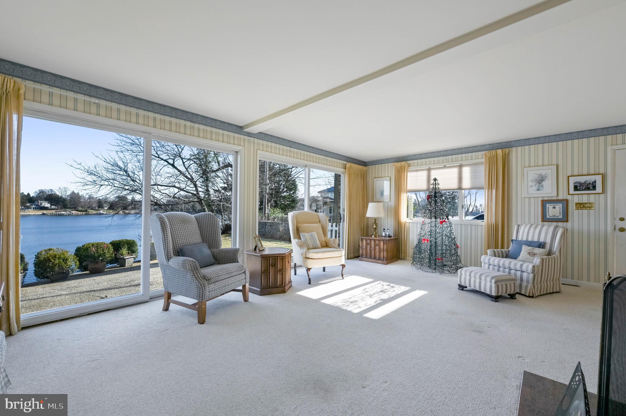 WHITEHALL BEACH - Residential