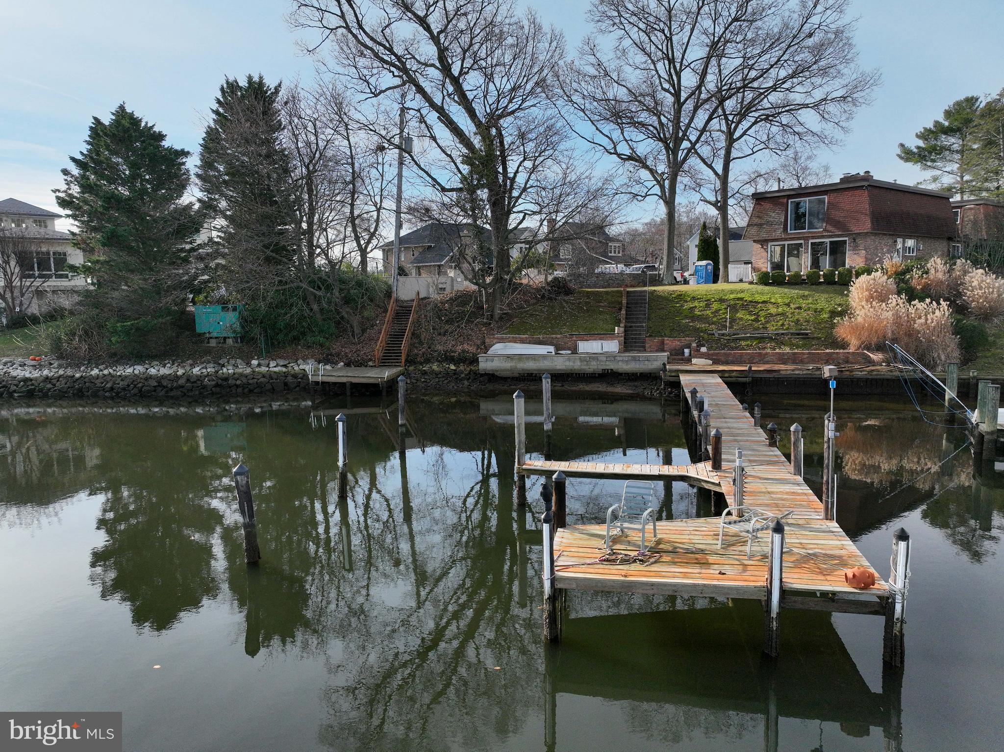 WHITEHALL BEACH - Residential