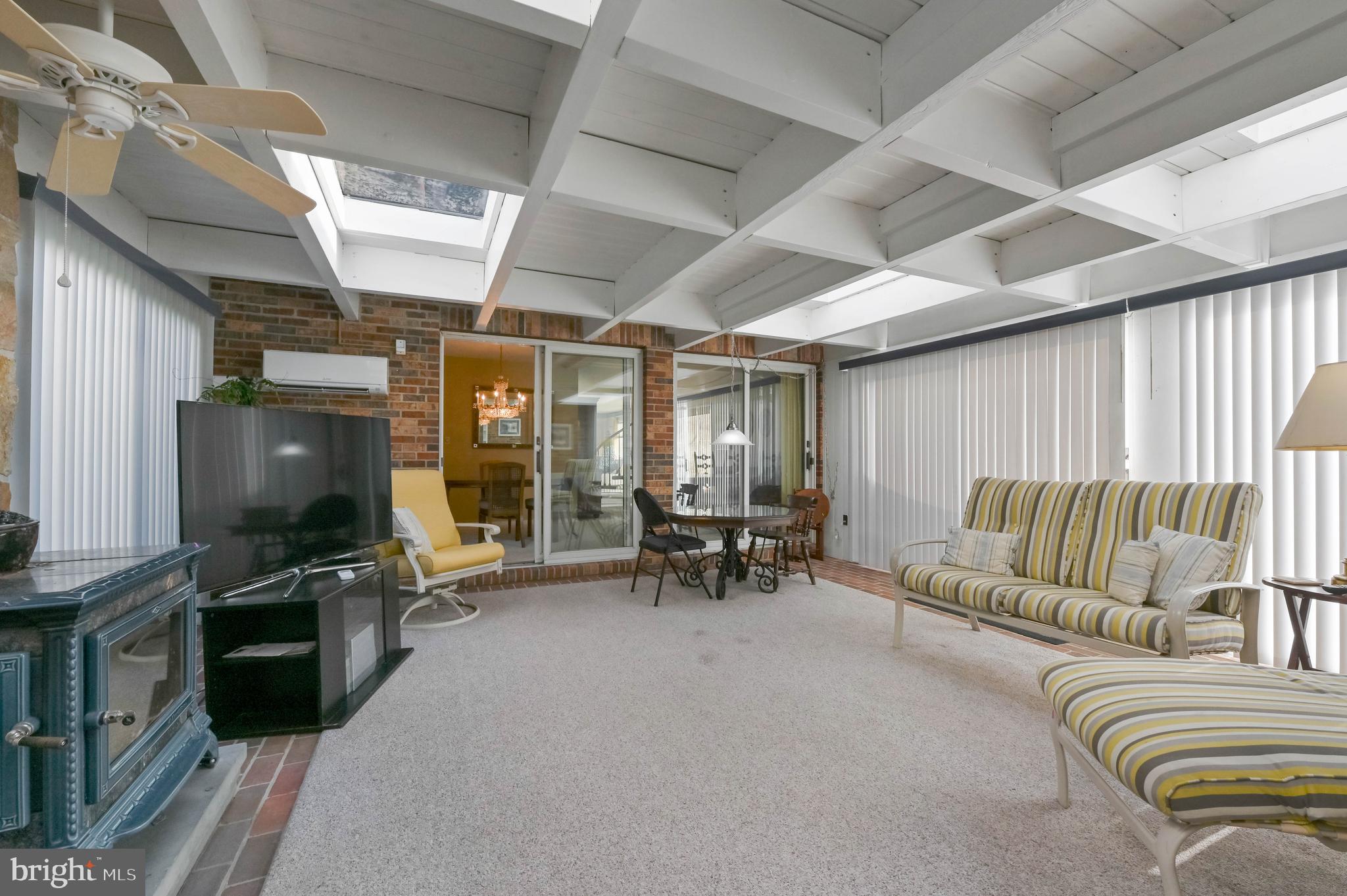 WHITEHALL BEACH - Residential