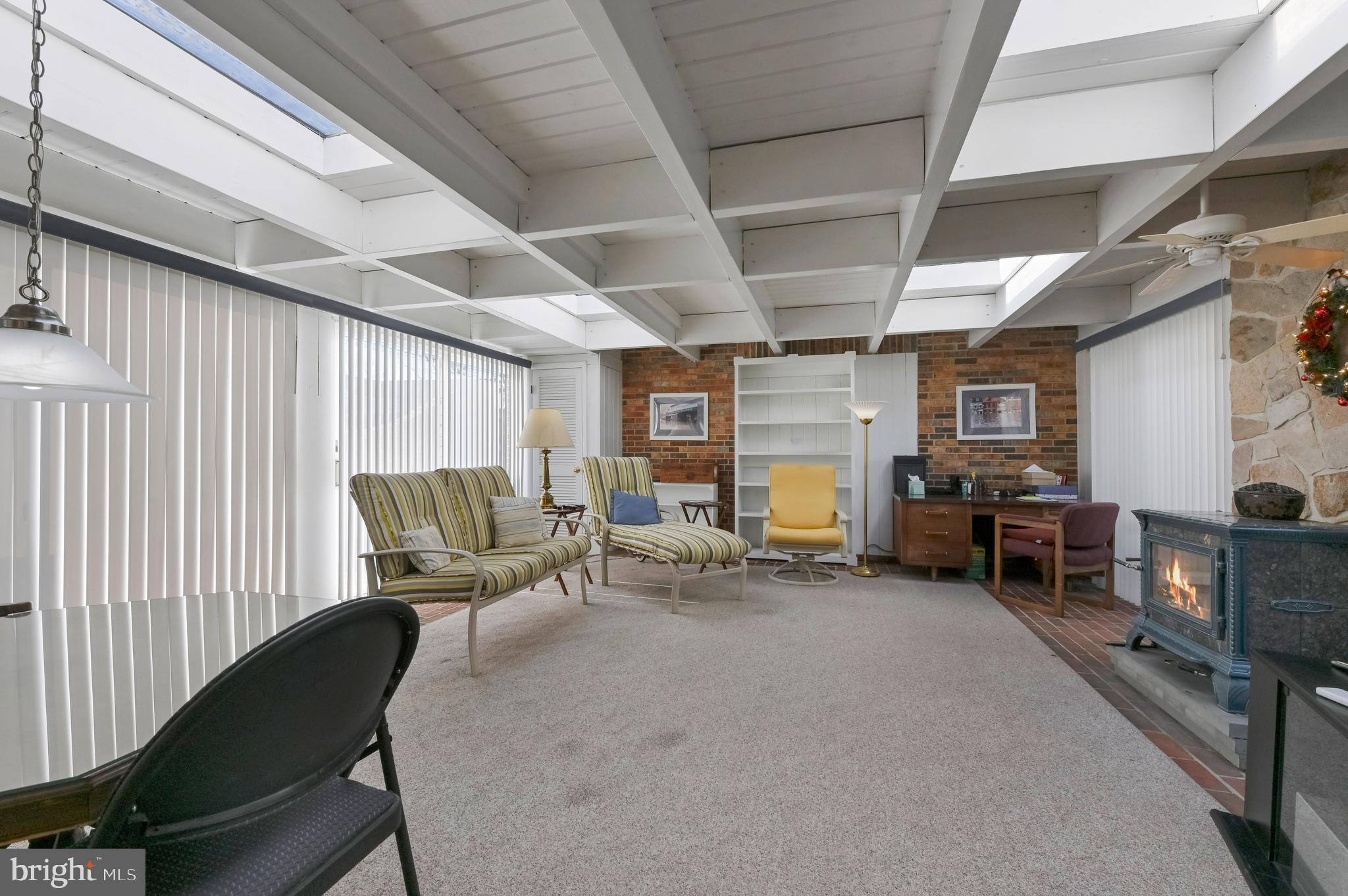 WHITEHALL BEACH - Residential