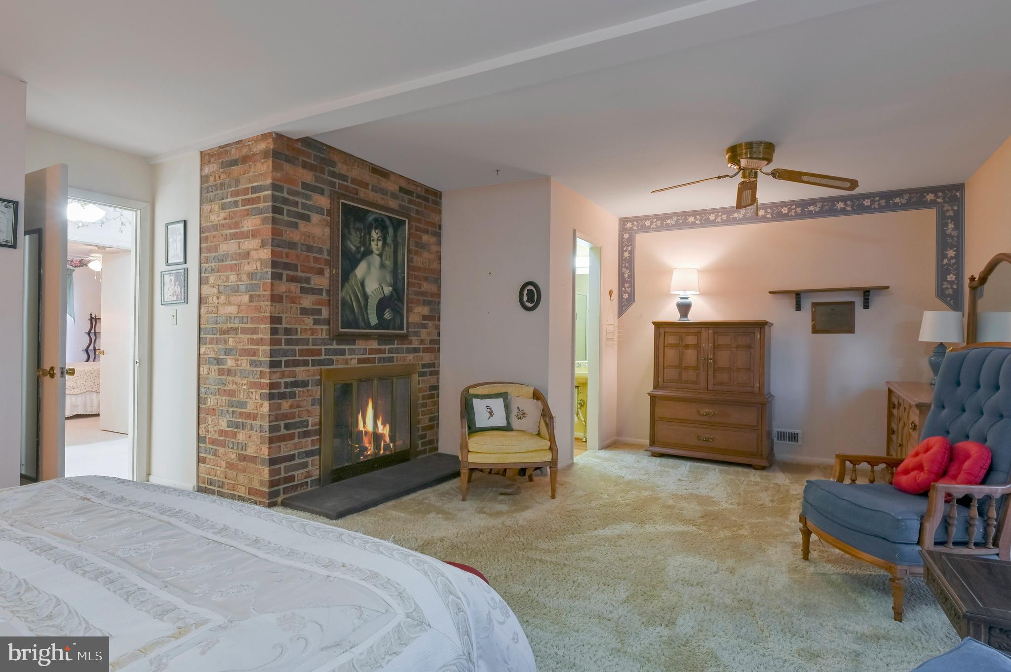 WHITEHALL BEACH - Residential