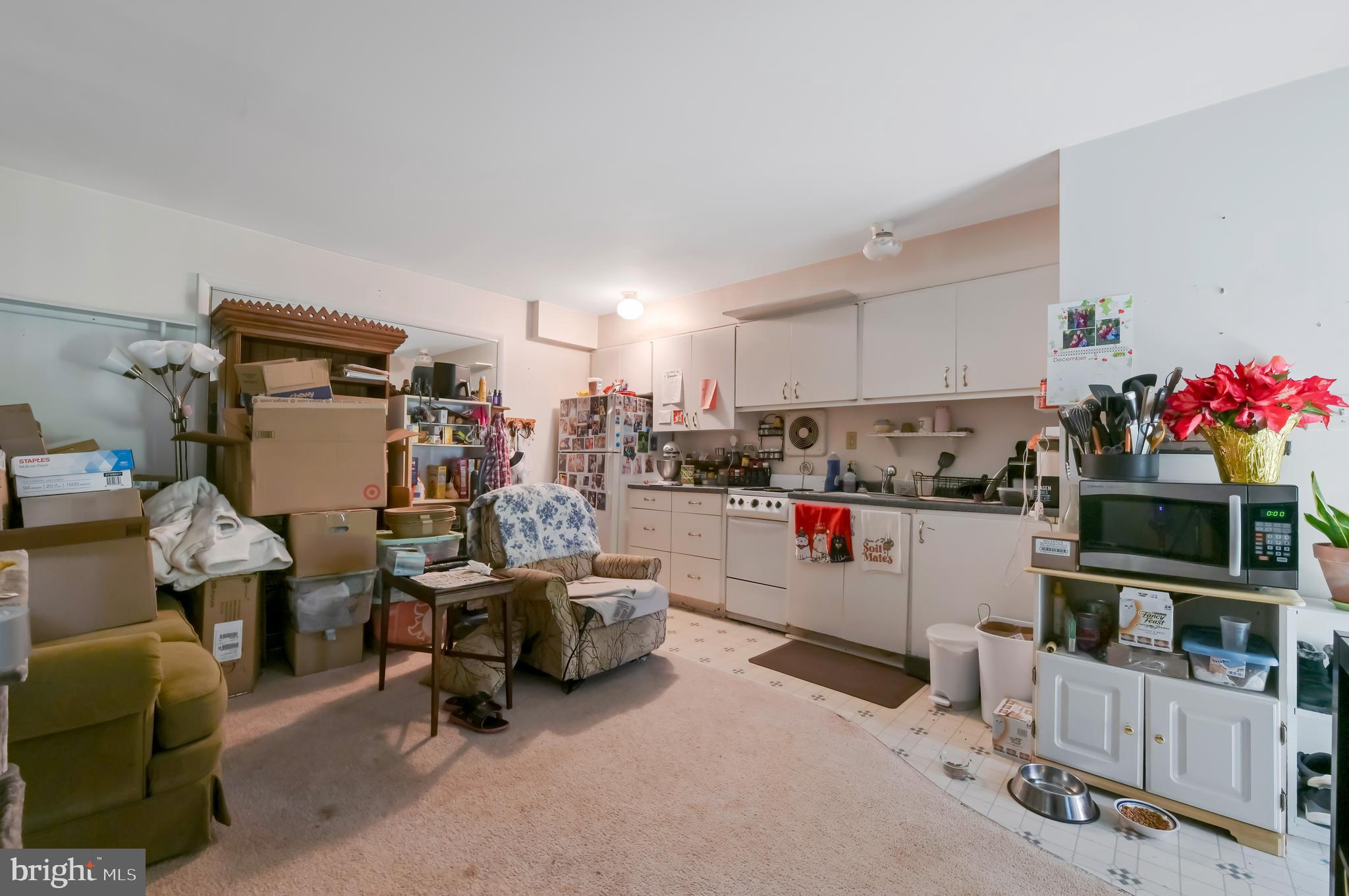 WHITEHALL BEACH - Residential