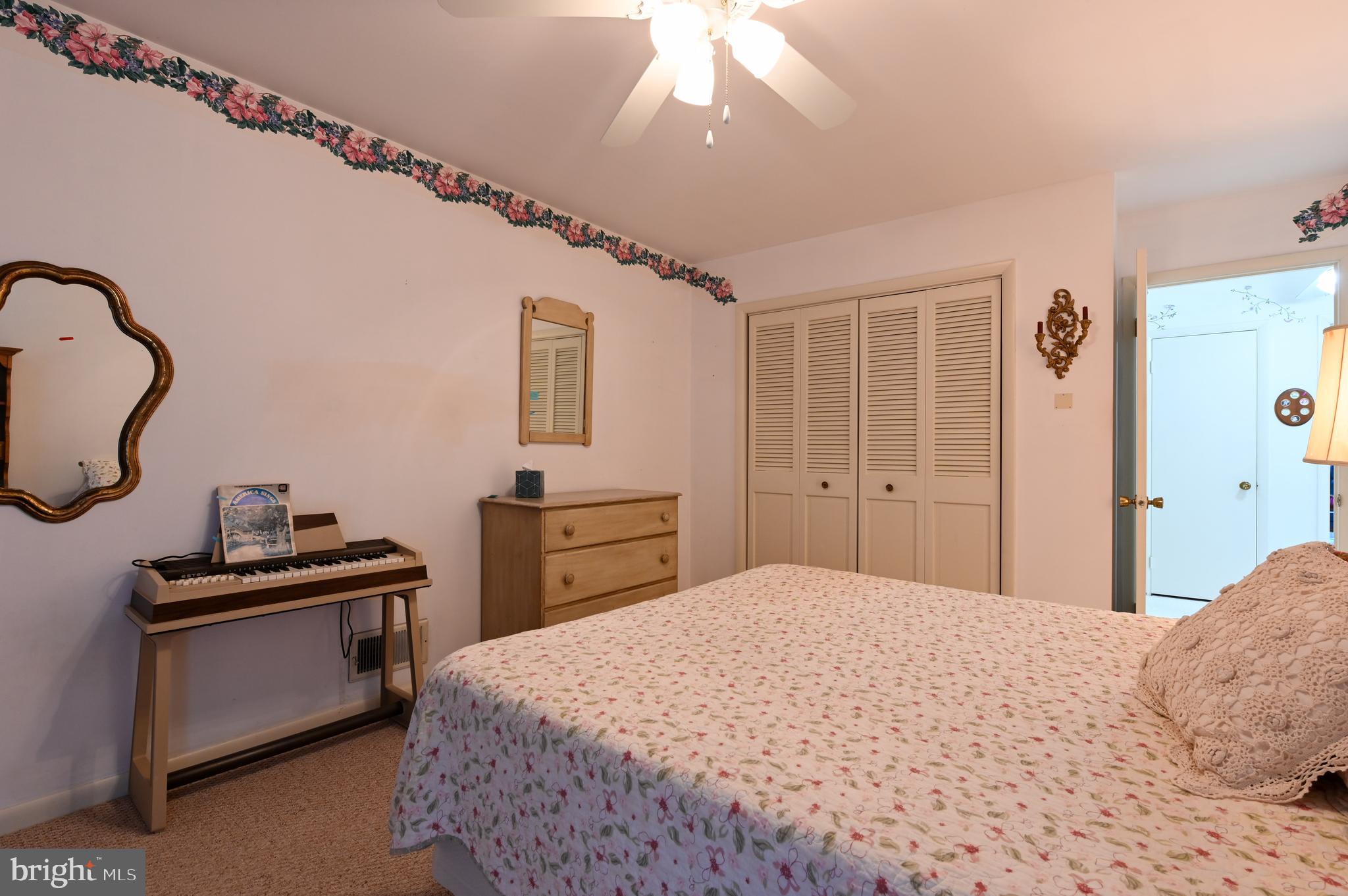 WHITEHALL BEACH - Residential