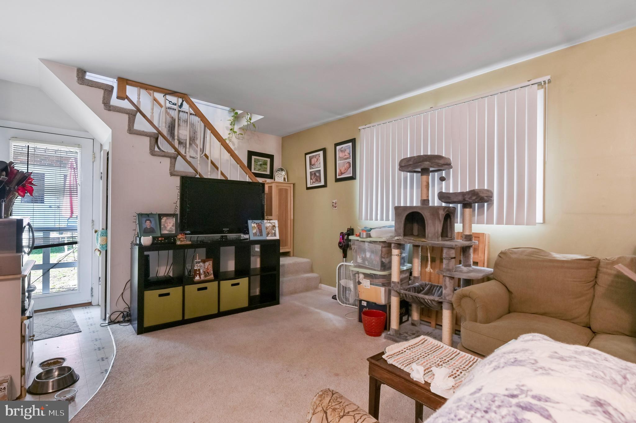 WHITEHALL BEACH - Residential