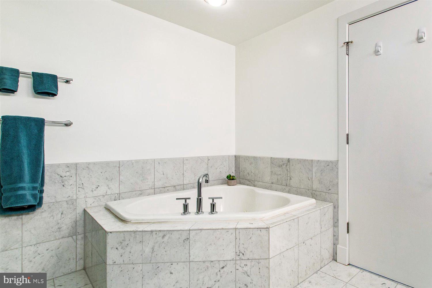 BEACON - Residential Lease