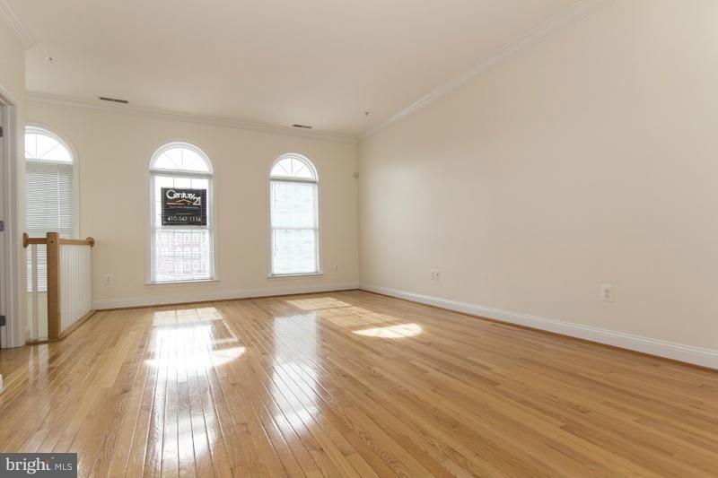 CAMDEN CROSSING - Residential Lease