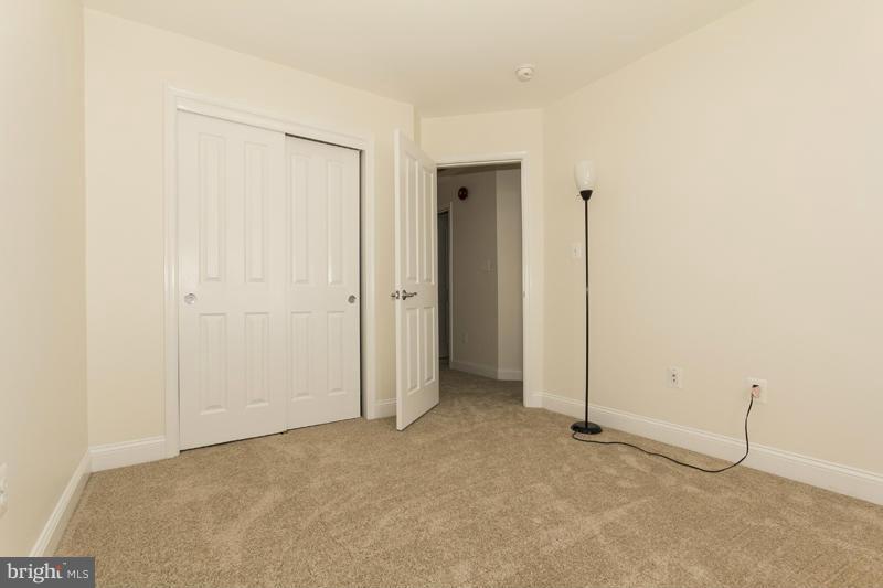 CAMDEN CROSSING - Residential Lease