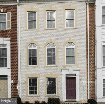 CAMDEN CROSSING - Residential Lease