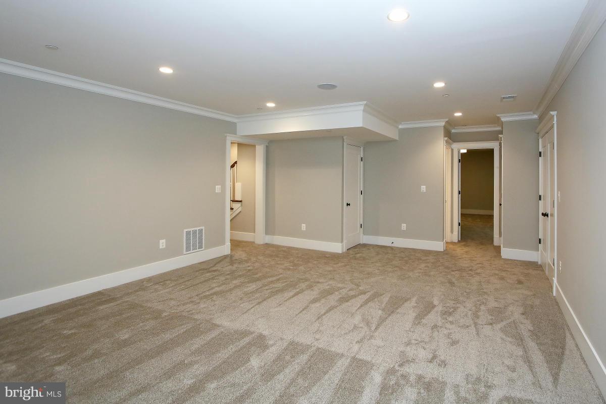 GLENBROOK VILLAGE - Residential