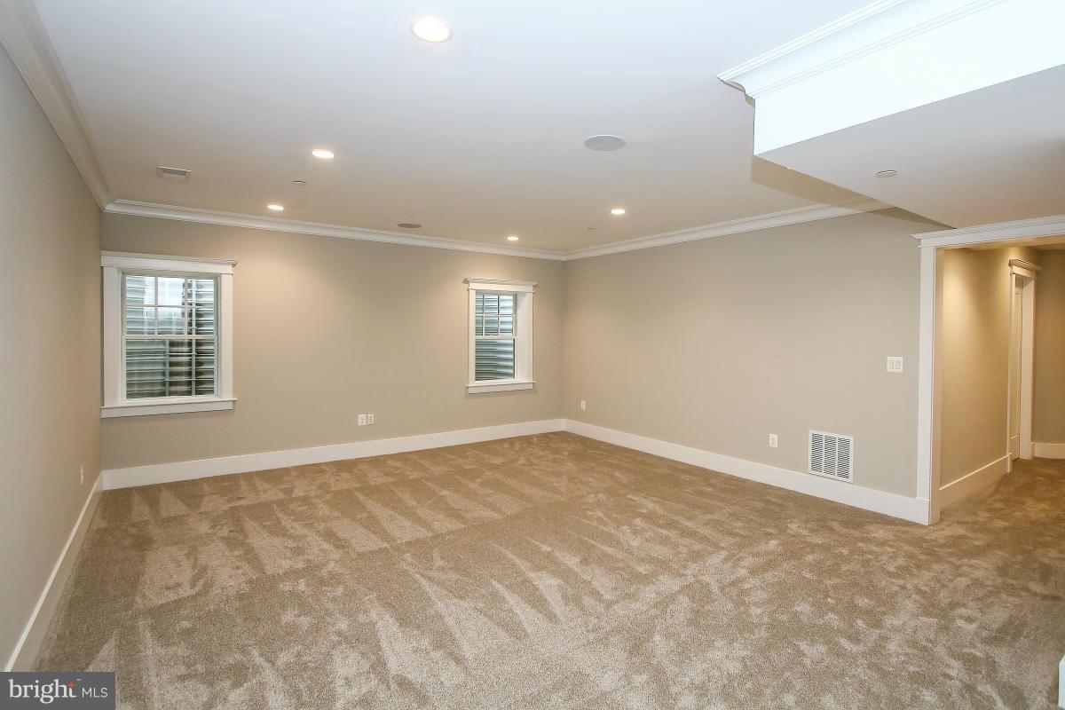 GLENBROOK VILLAGE - Residential