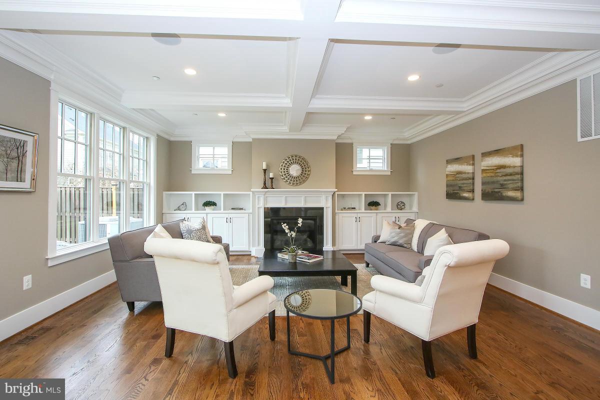 GLENBROOK VILLAGE - Residential