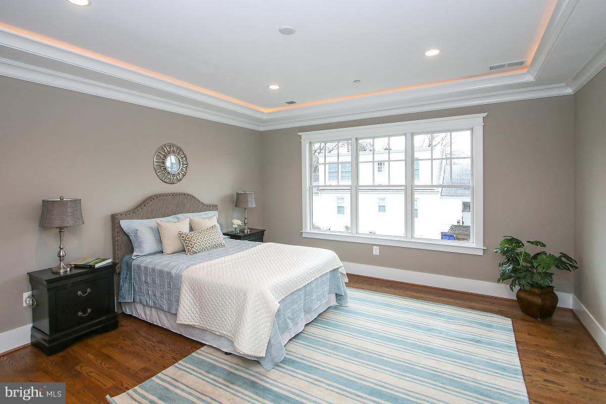 GLENBROOK VILLAGE - Residential