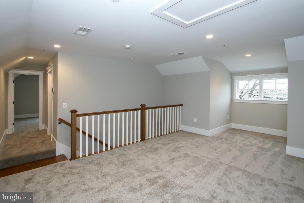 GLENBROOK VILLAGE - Residential