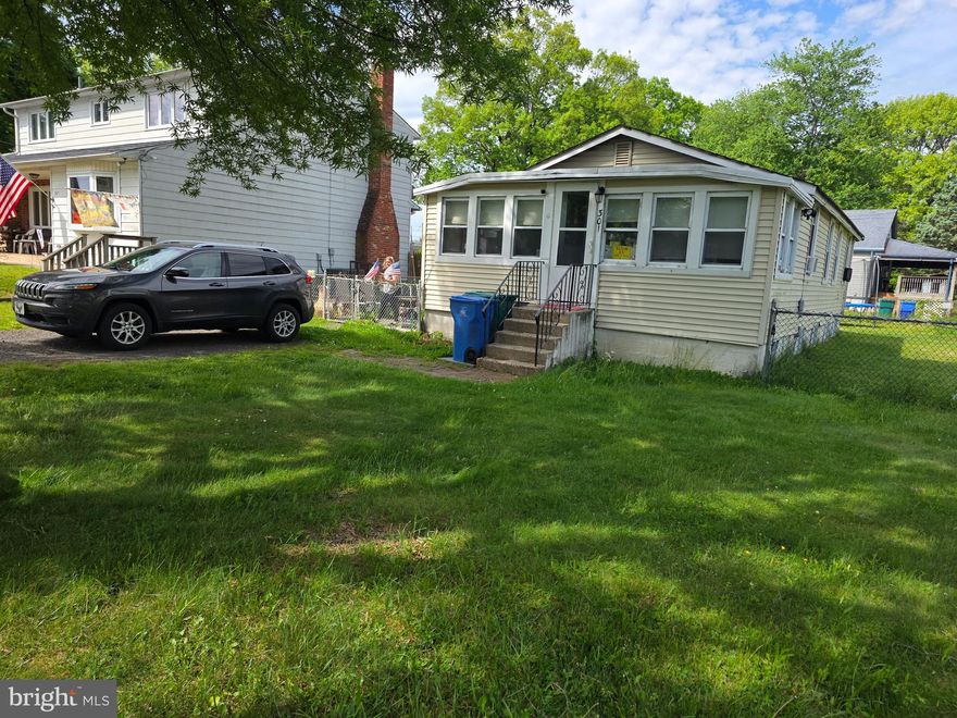 Attention Investors:  Don't miss this opportunity to purchase a single family home in Bucks County for under $200K. Great for a flip or hold and rent. Needs some repairs and updating, but a great affordable project. Nice fenced yard on a quiet street. Showings are very limited due to current tenant's schedule and dogs. Sold As-Is, cash or renovation financing/Hard money only. Looking for a July closing.