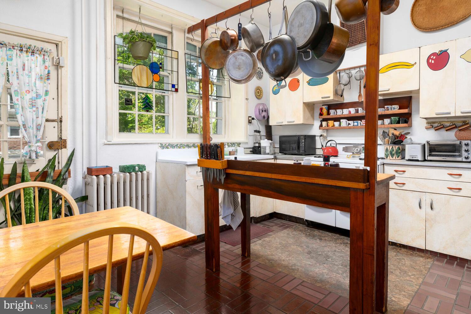 GERMANTOWN - Residential