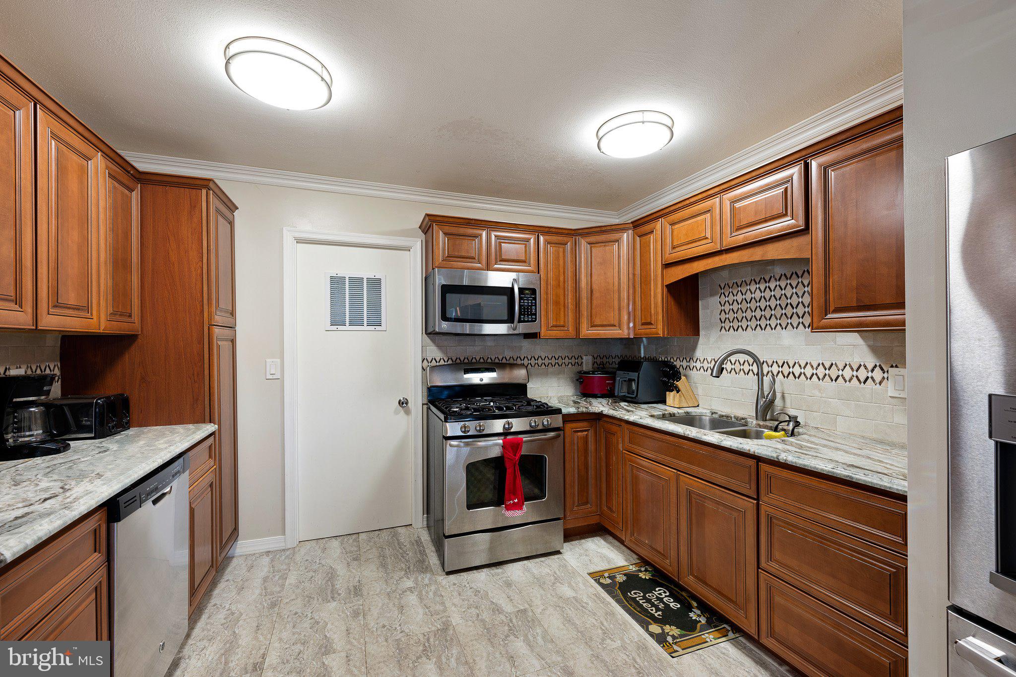 885 DOVER LEIPSIC ROAD