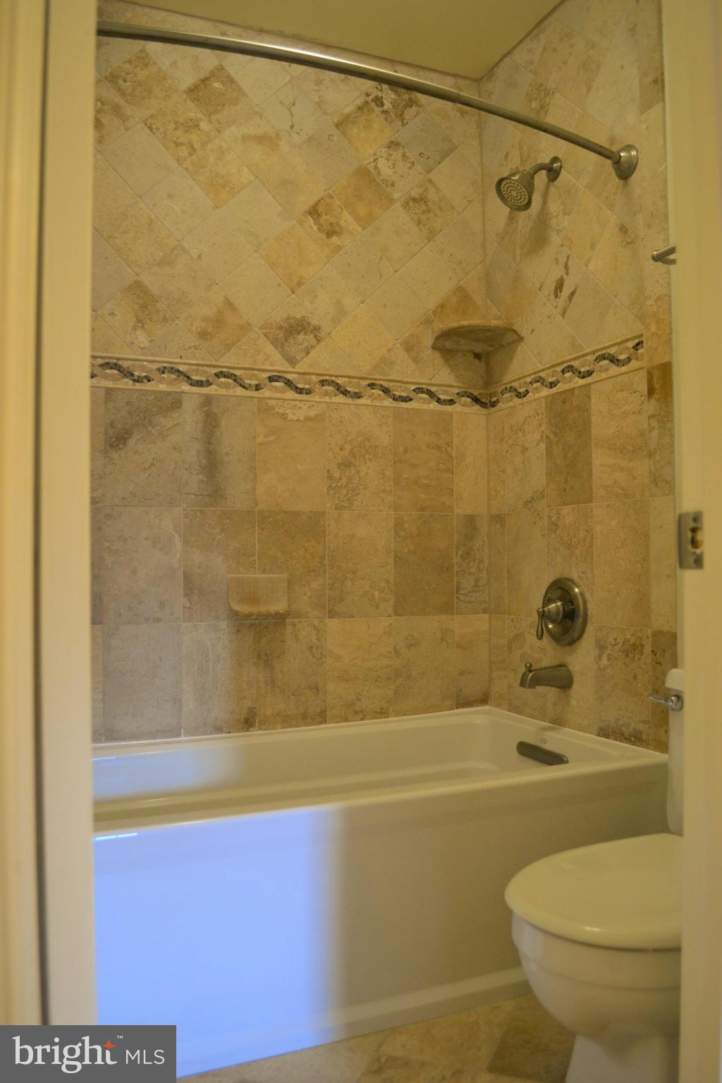 HUNTER VILLAGE - Residential Lease