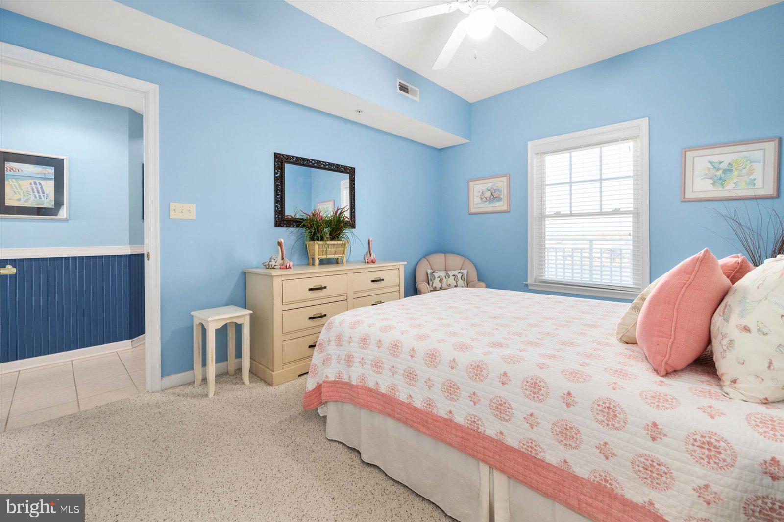 HARBOUR LIGHT CONDOS - Residential