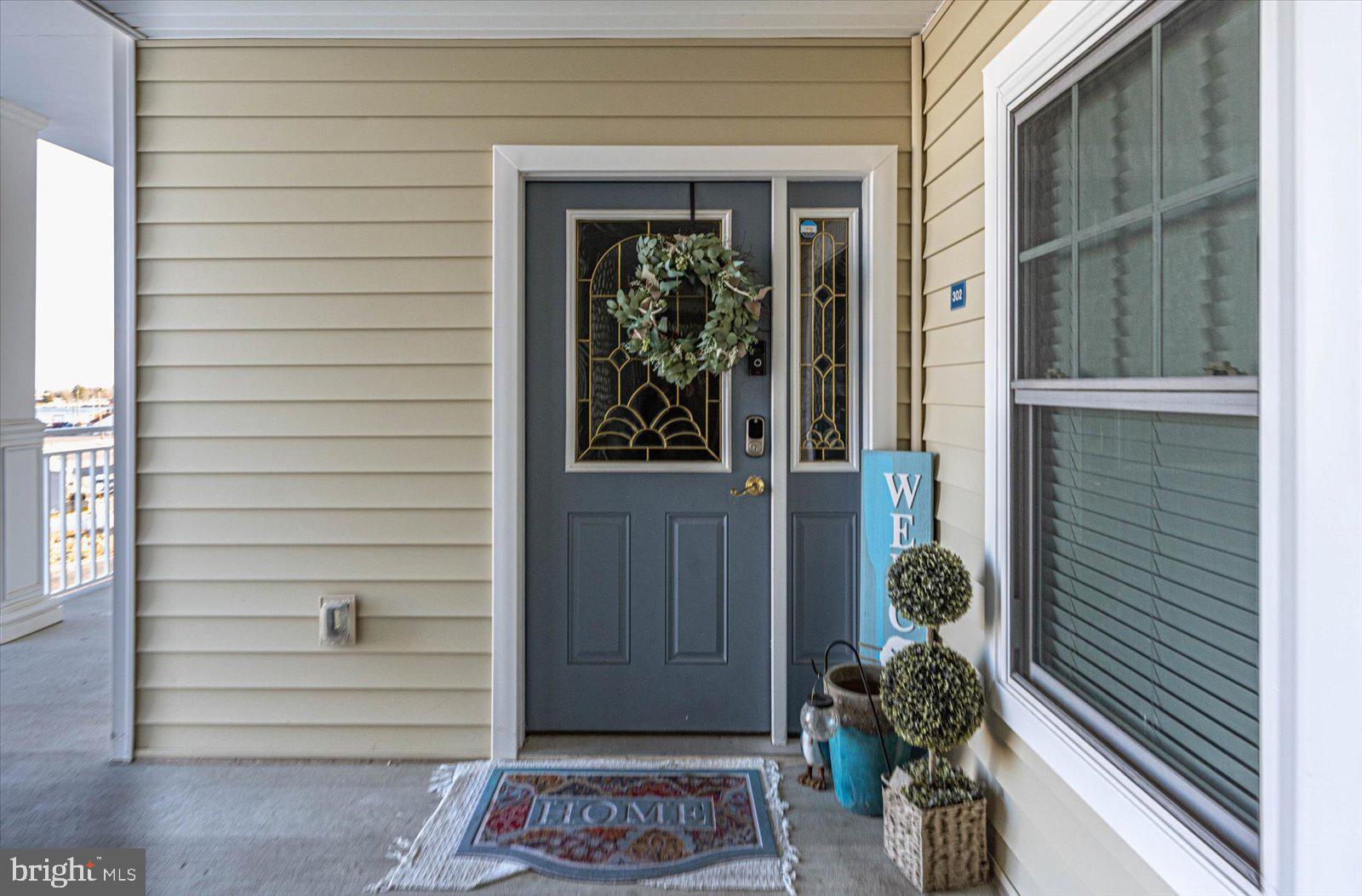 HARBOUR LIGHT CONDOS - Residential