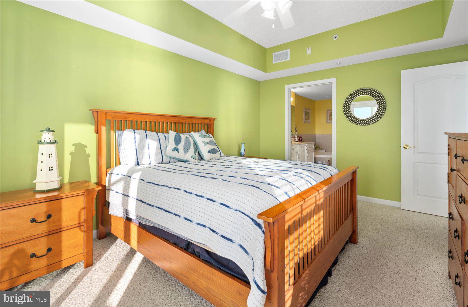 HARBOUR LIGHT CONDOS - Residential