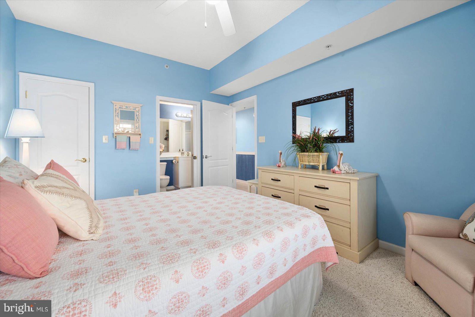 HARBOUR LIGHT CONDOS - Residential