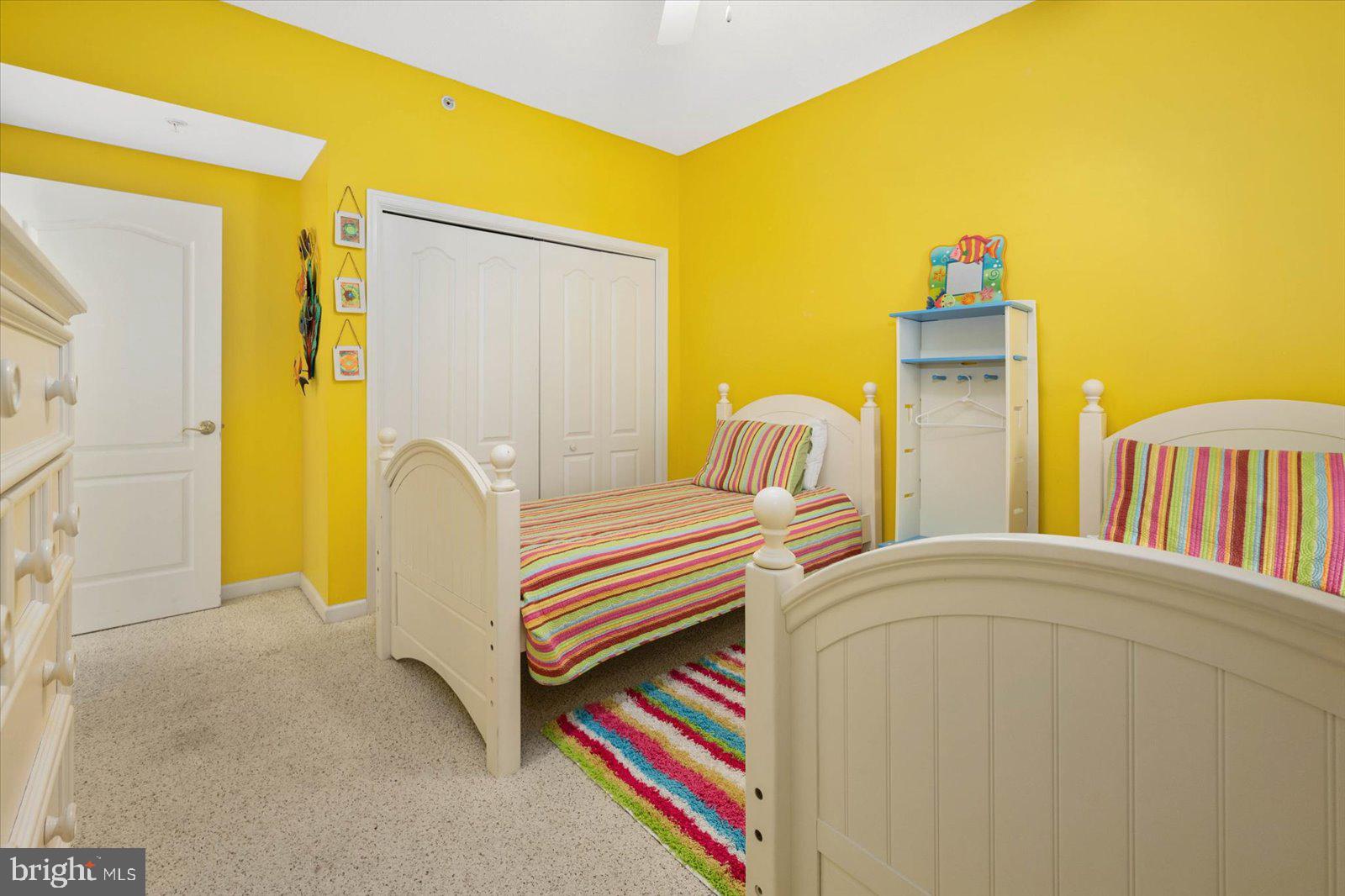 HARBOUR LIGHT CONDOS - Residential