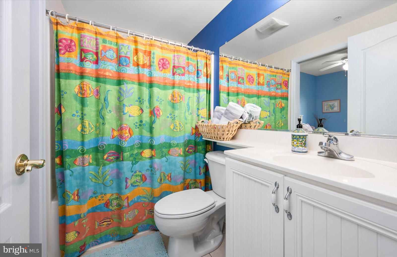 HARBOUR LIGHT CONDOS - Residential