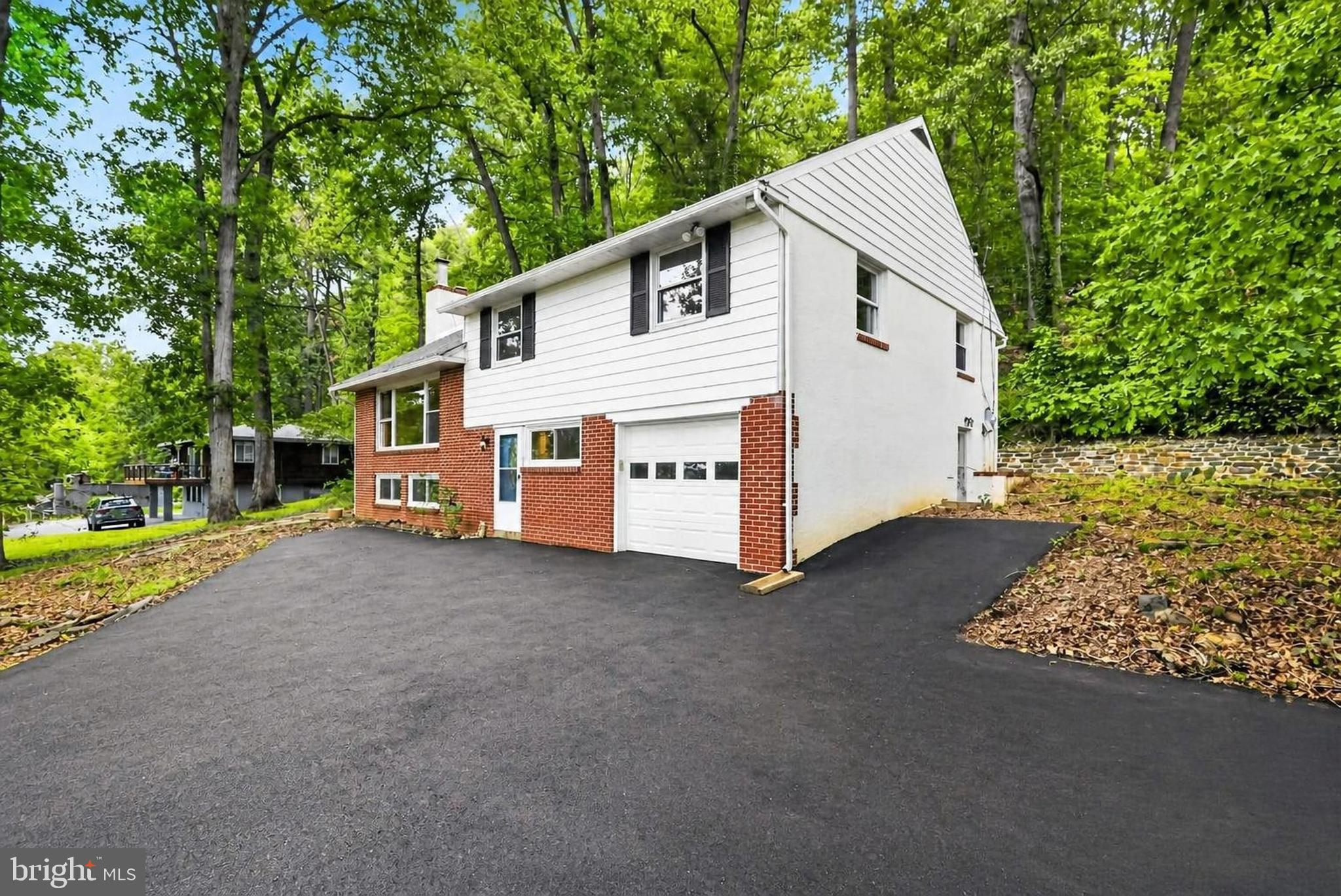 156 GYPSY LANE