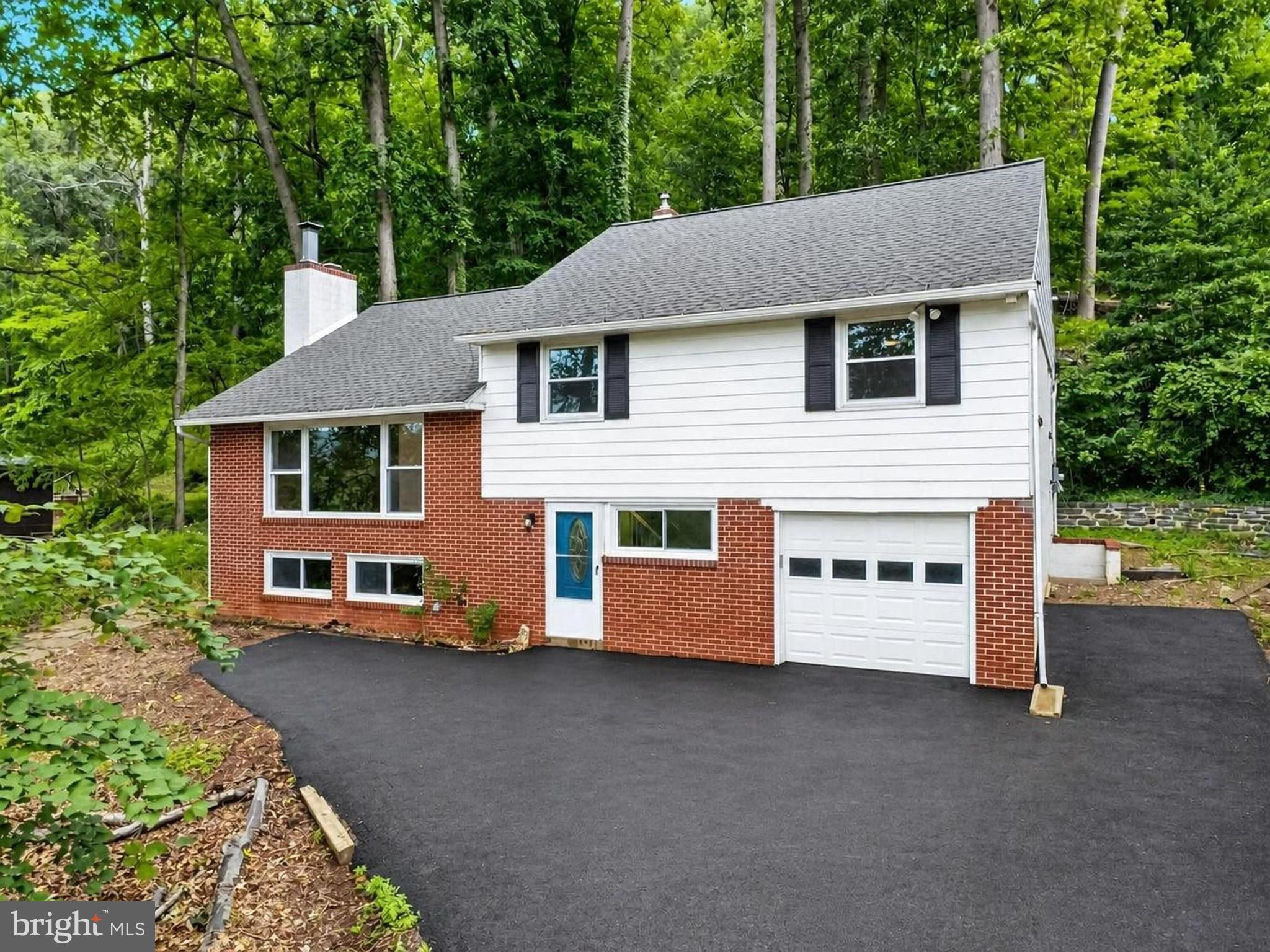 156 GYPSY LANE