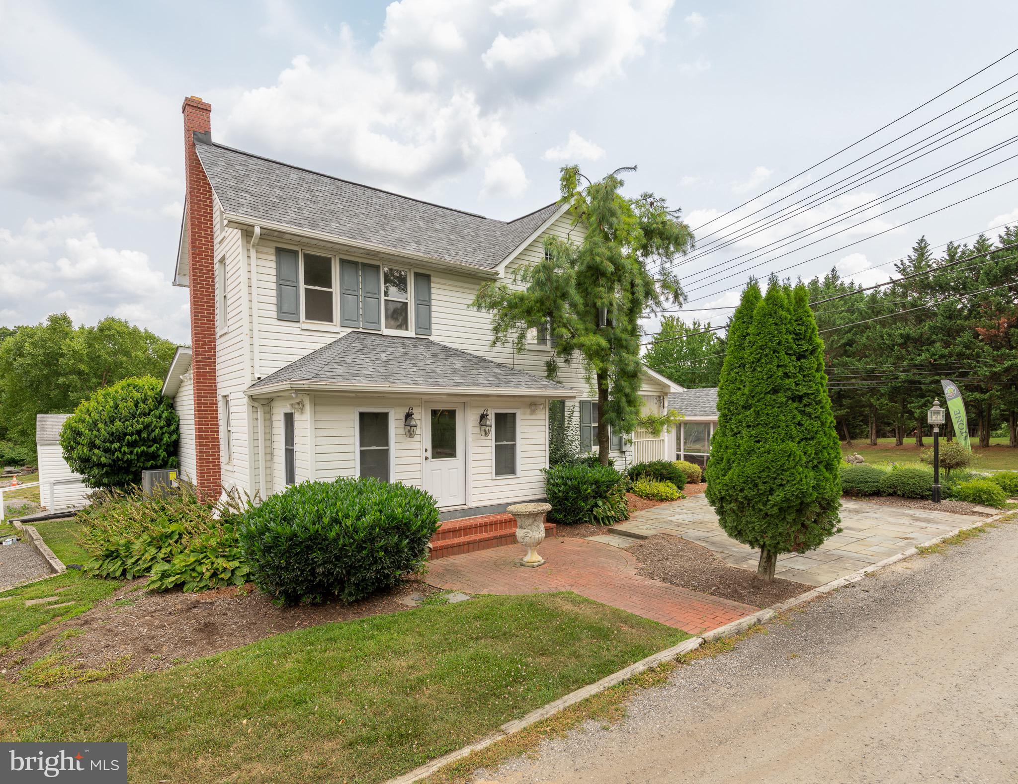 1608 JARRETTSVILLE ROAD