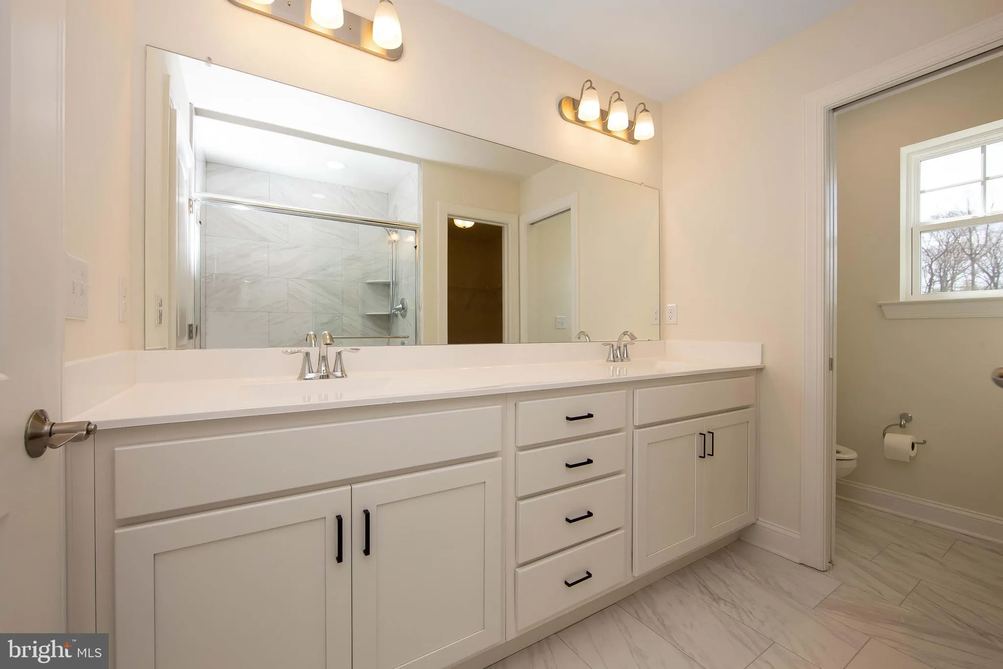 Monroeville, New Jersey 08343, United States, 5 Bedrooms Bedrooms, ,4 BathroomsBathrooms,Residential,Active,98375