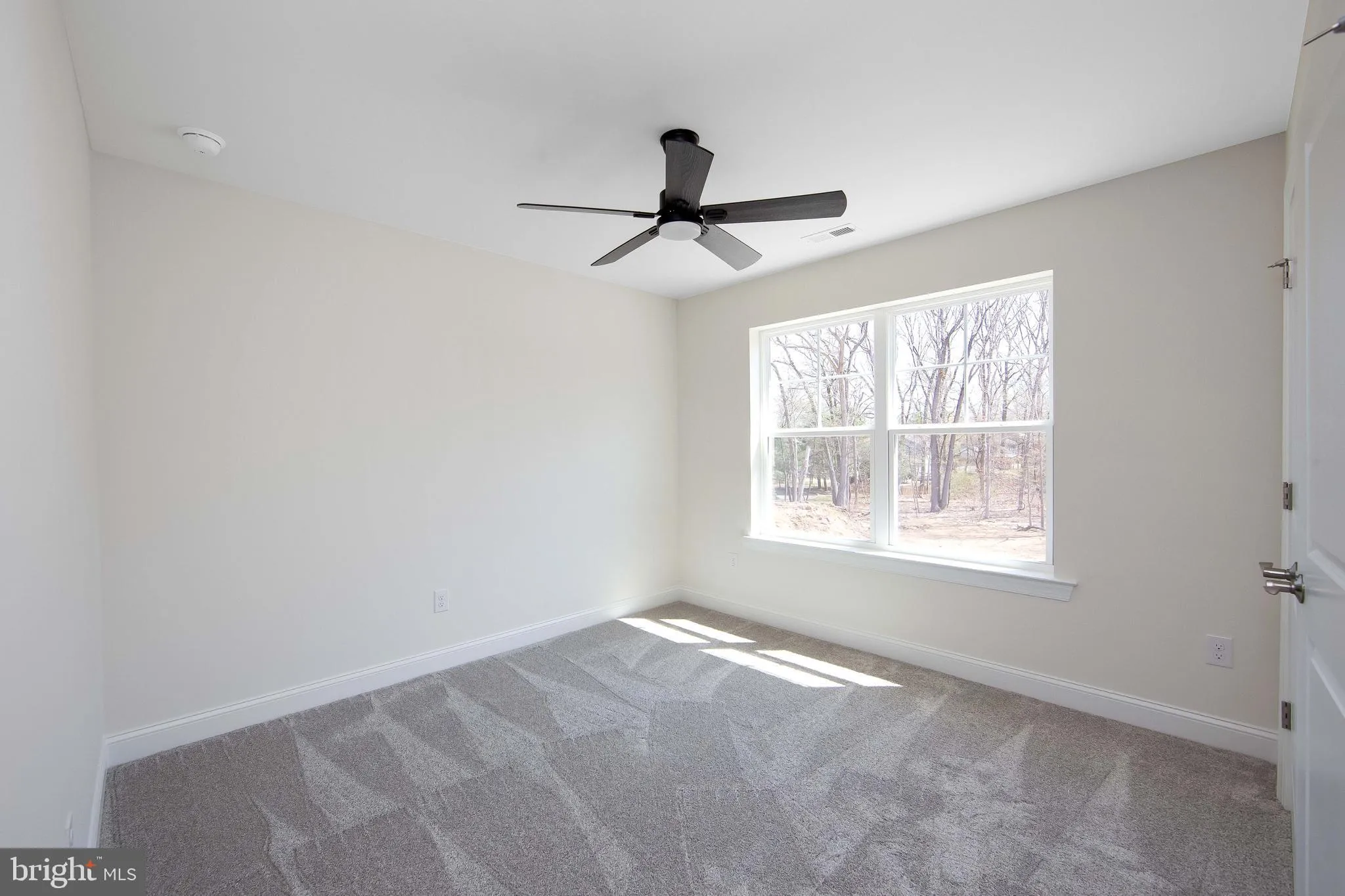 Monroeville, New Jersey 08343, United States, 5 Bedrooms Bedrooms, ,4 BathroomsBathrooms,Residential,Active,98375