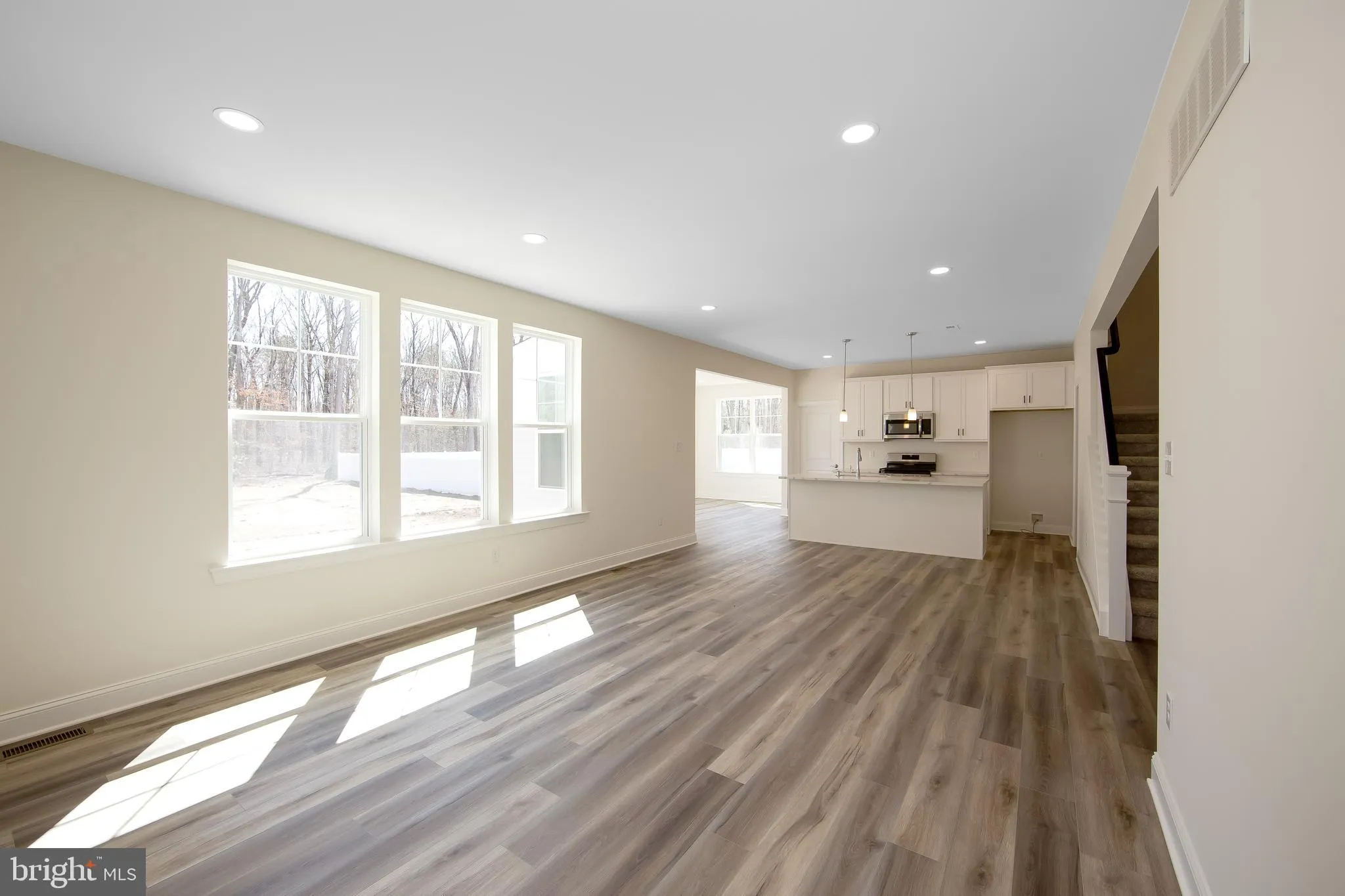 Monroeville, New Jersey 08343, United States, 5 Bedrooms Bedrooms, ,4 BathroomsBathrooms,Residential,Active,98375