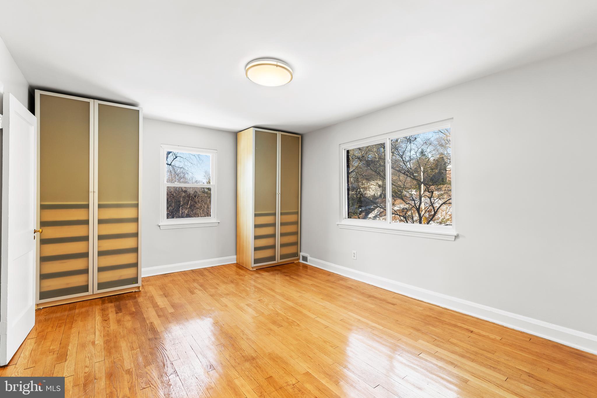 MOUNT WASHINGTON - Residential