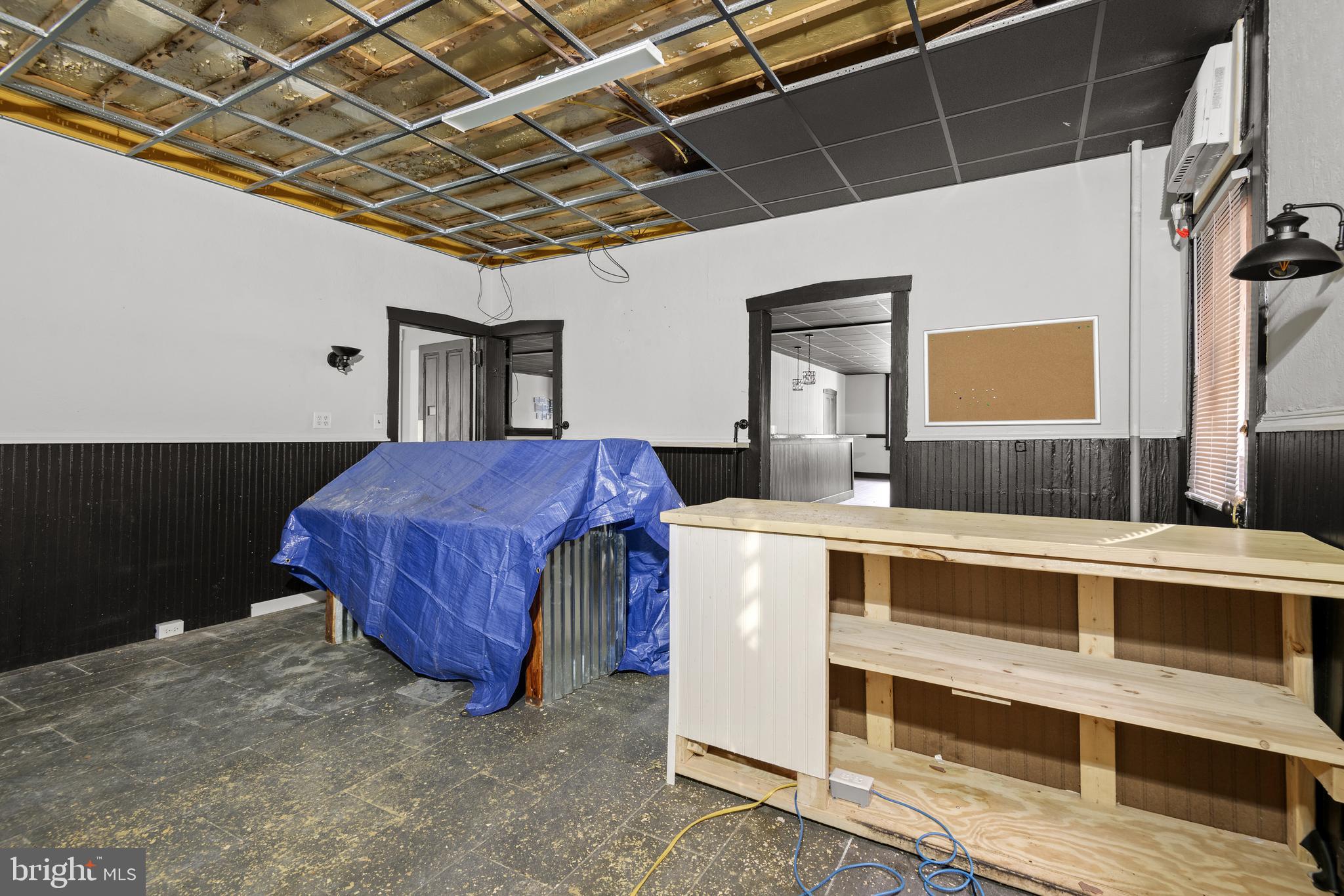 MANHEIM - Commercial Sale