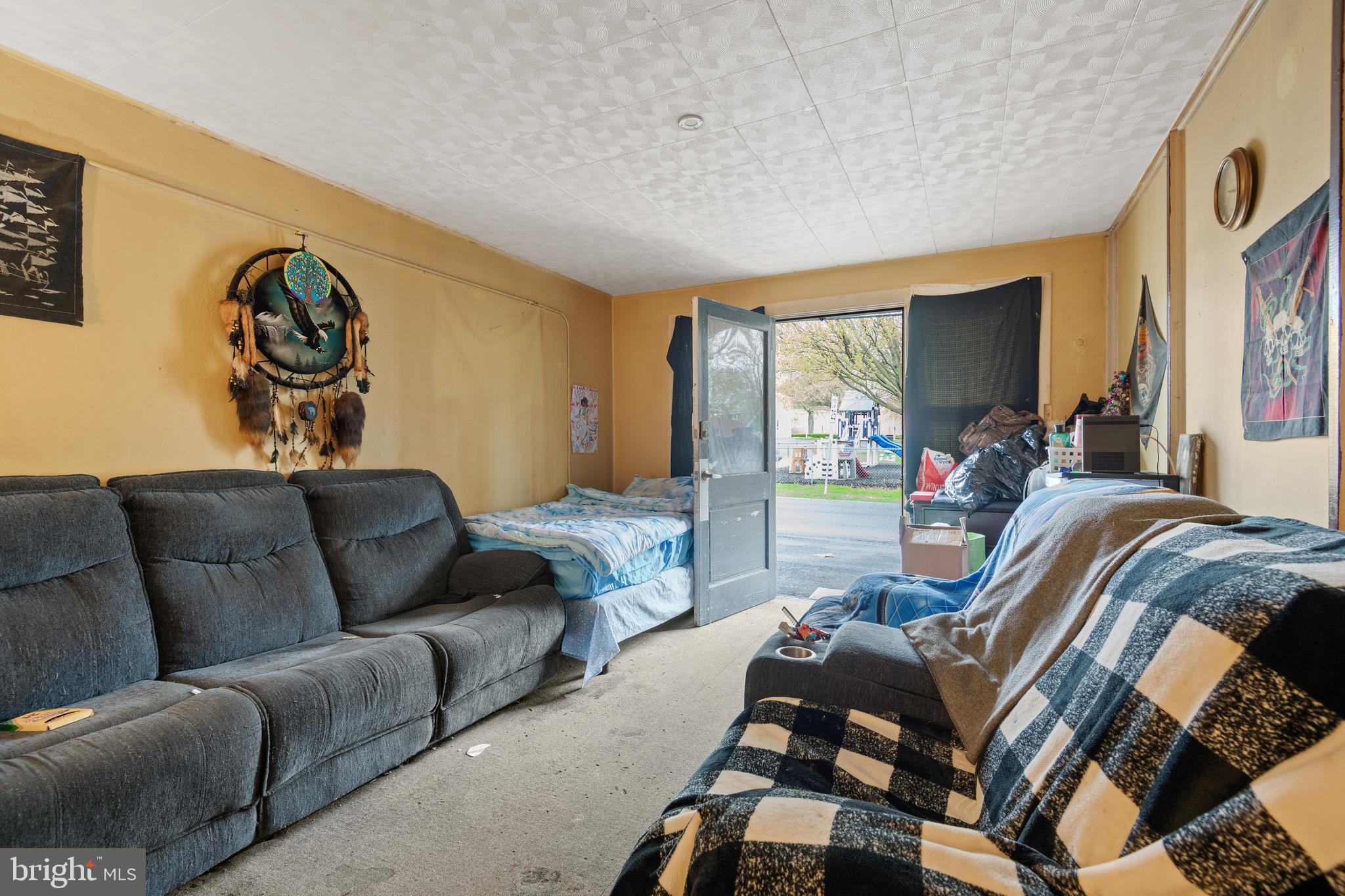 MANHEIM - Commercial Sale