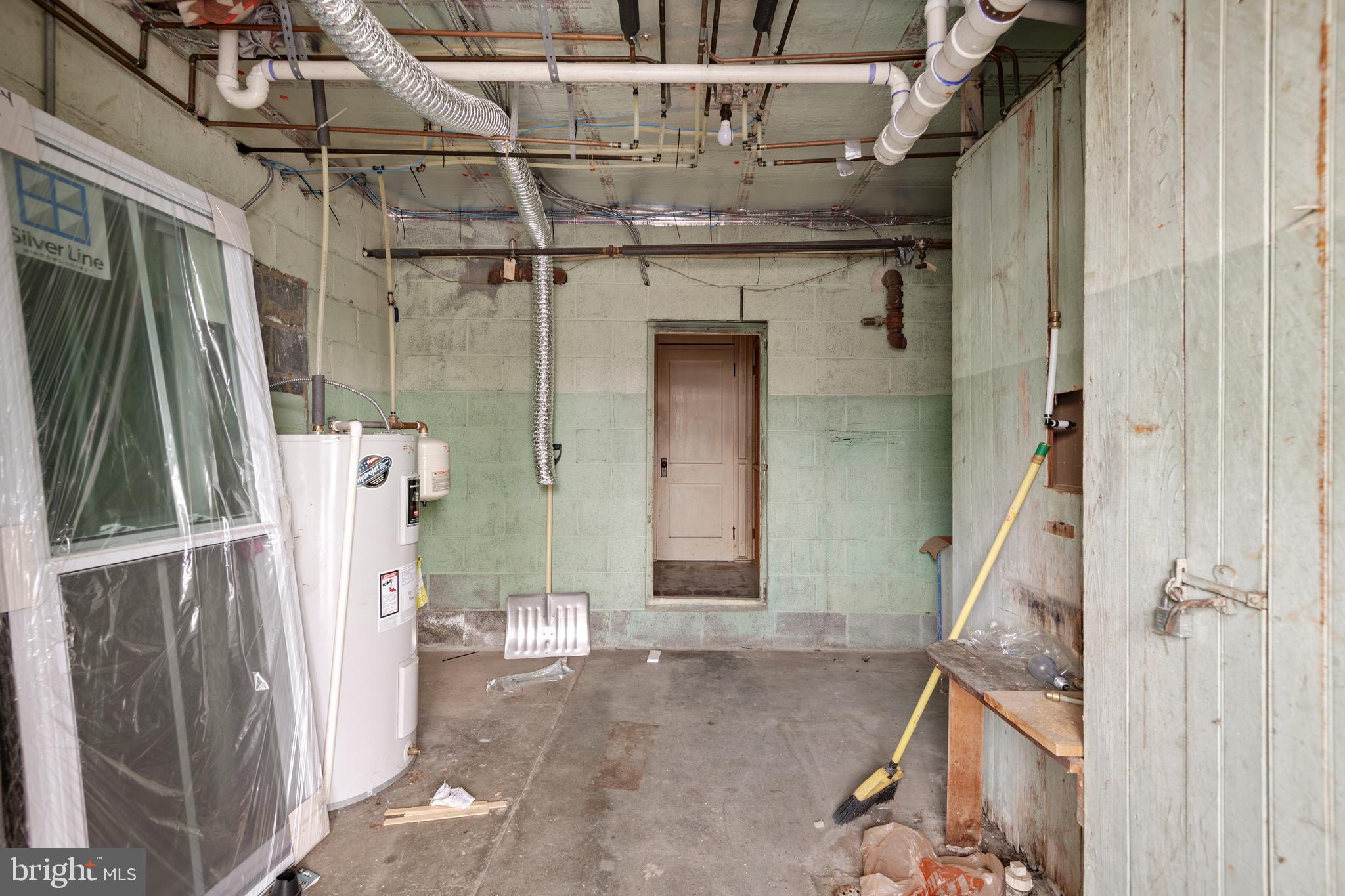 MANHEIM - Commercial Sale