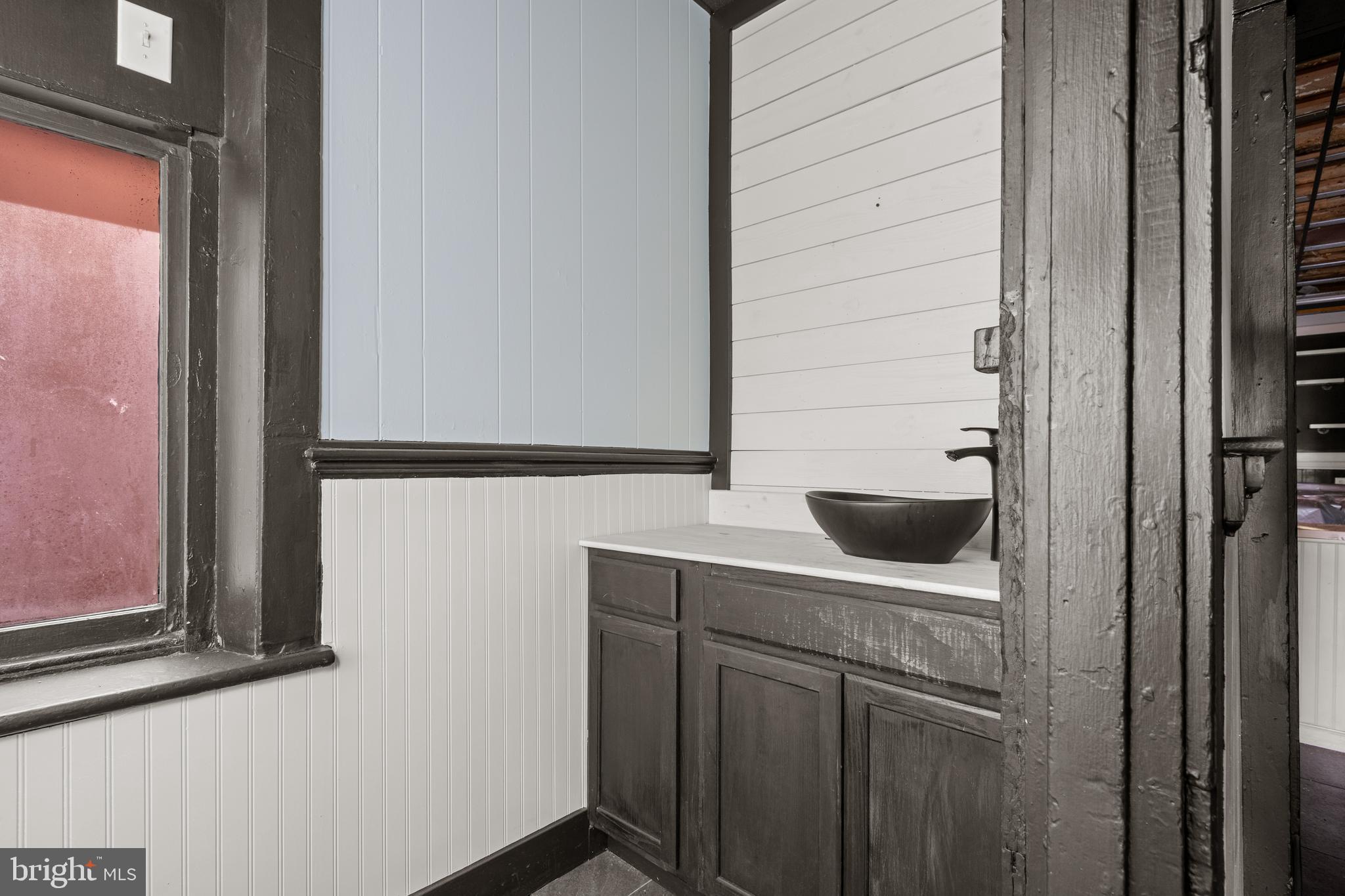 MANHEIM - Commercial Sale