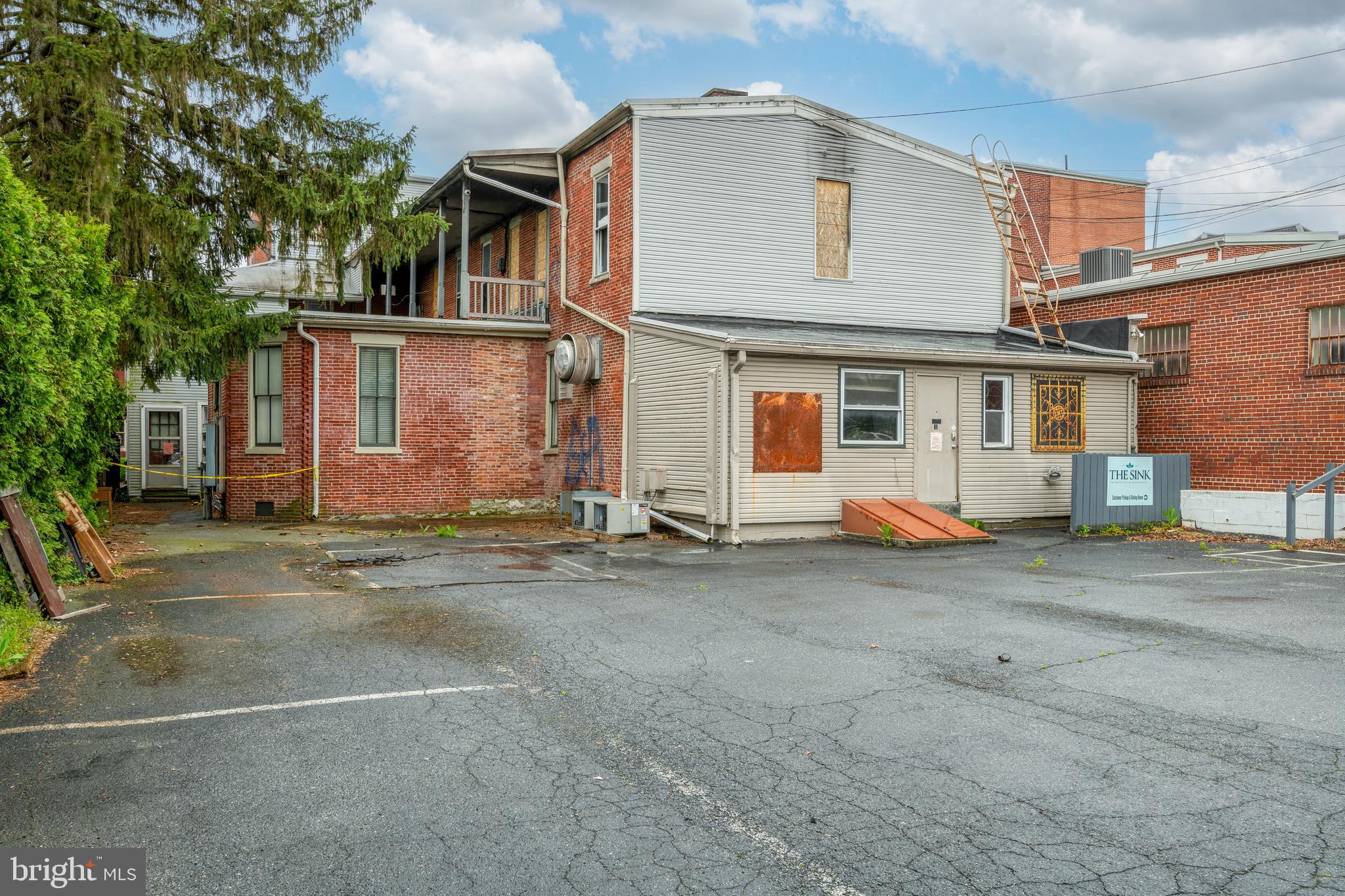 MANHEIM - Commercial Sale