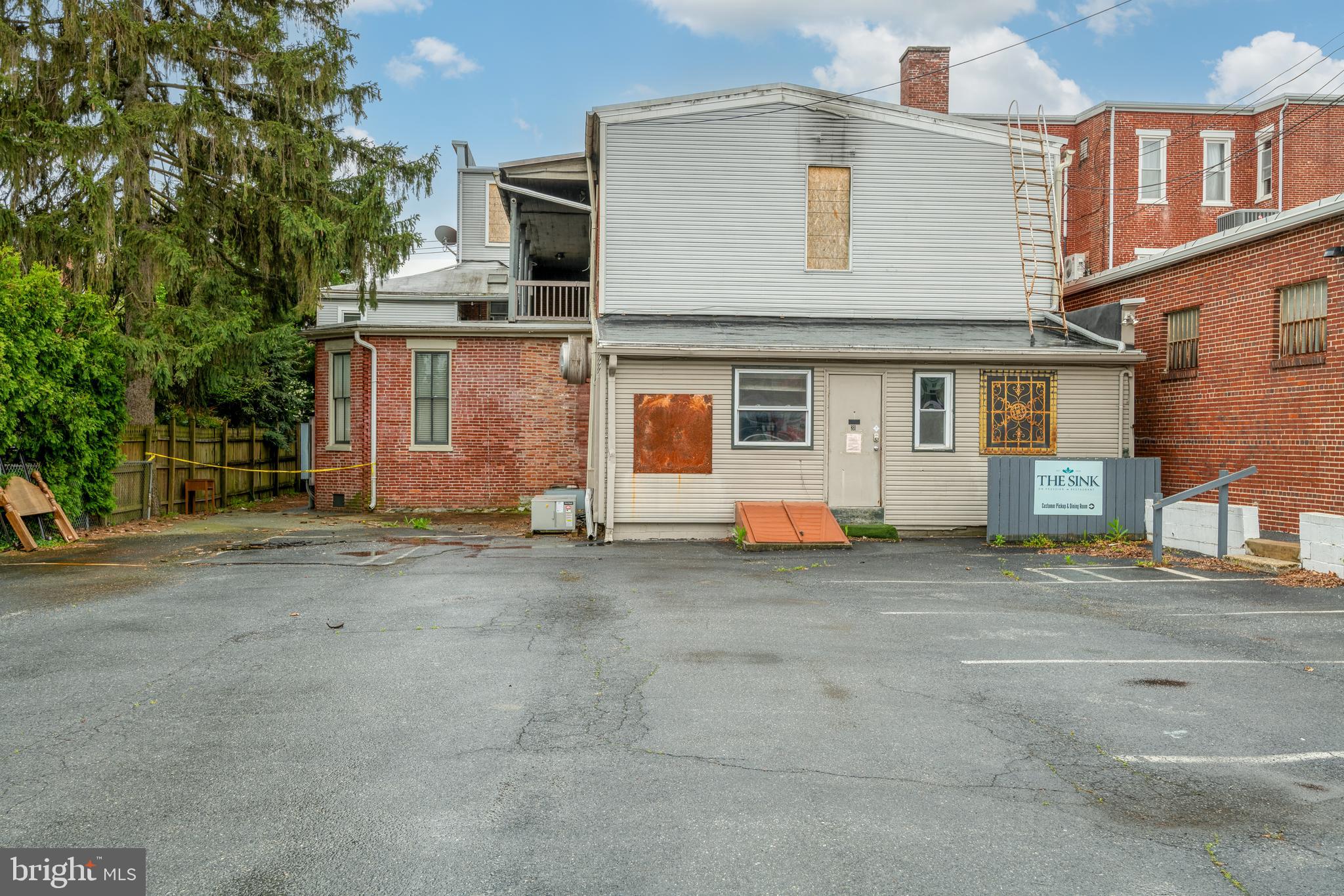 MANHEIM - Commercial Sale