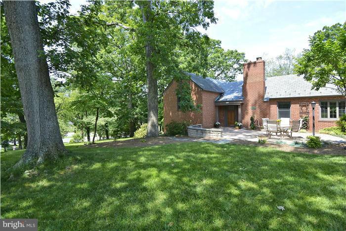 WOODSIDE - Residential