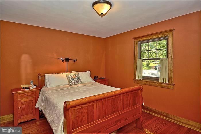 WOODSIDE - Residential