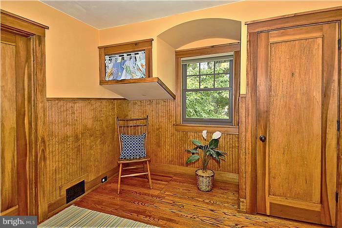 WOODSIDE - Residential