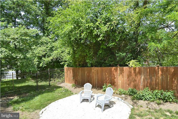 WOODSIDE - Residential