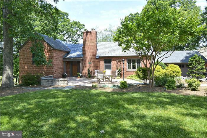 WOODSIDE - Residential