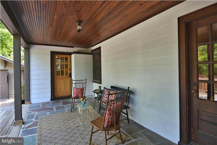 WOODSIDE - Residential