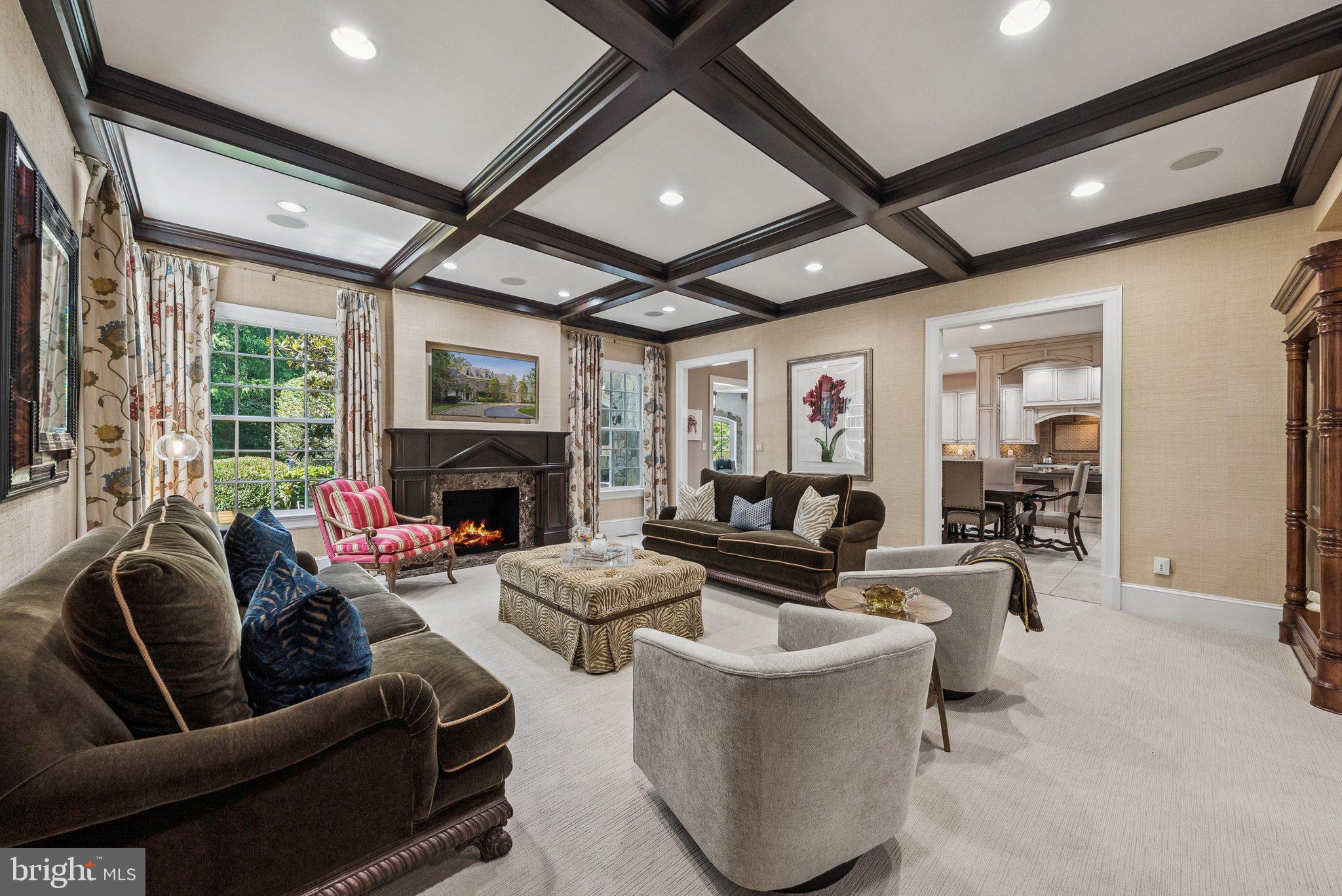 POTOMAC OUTSIDE - Residential